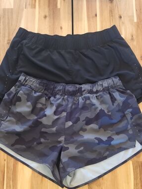 TWO PAIRS Old Navy Women’s Active Dry Athletic Shorts - Size Large